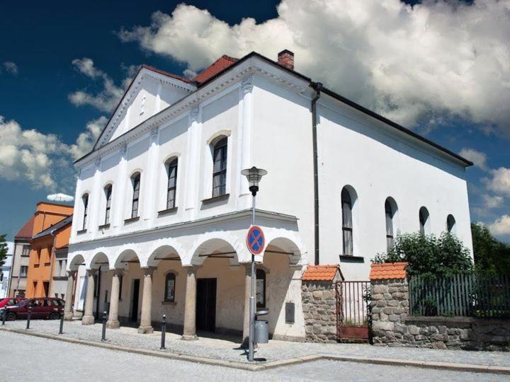 Třešť Penzion David מראה חיצוני תמונה